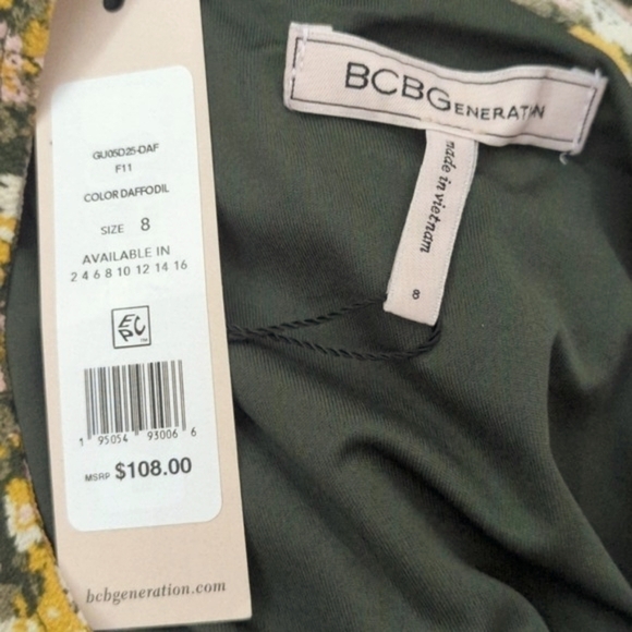 BCBGENERATION Floral Long Sleeve Dress - Picture 7 of 7